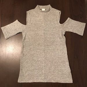 Gap Ribbed Cold-Shoulder Top (Never Worn WT)